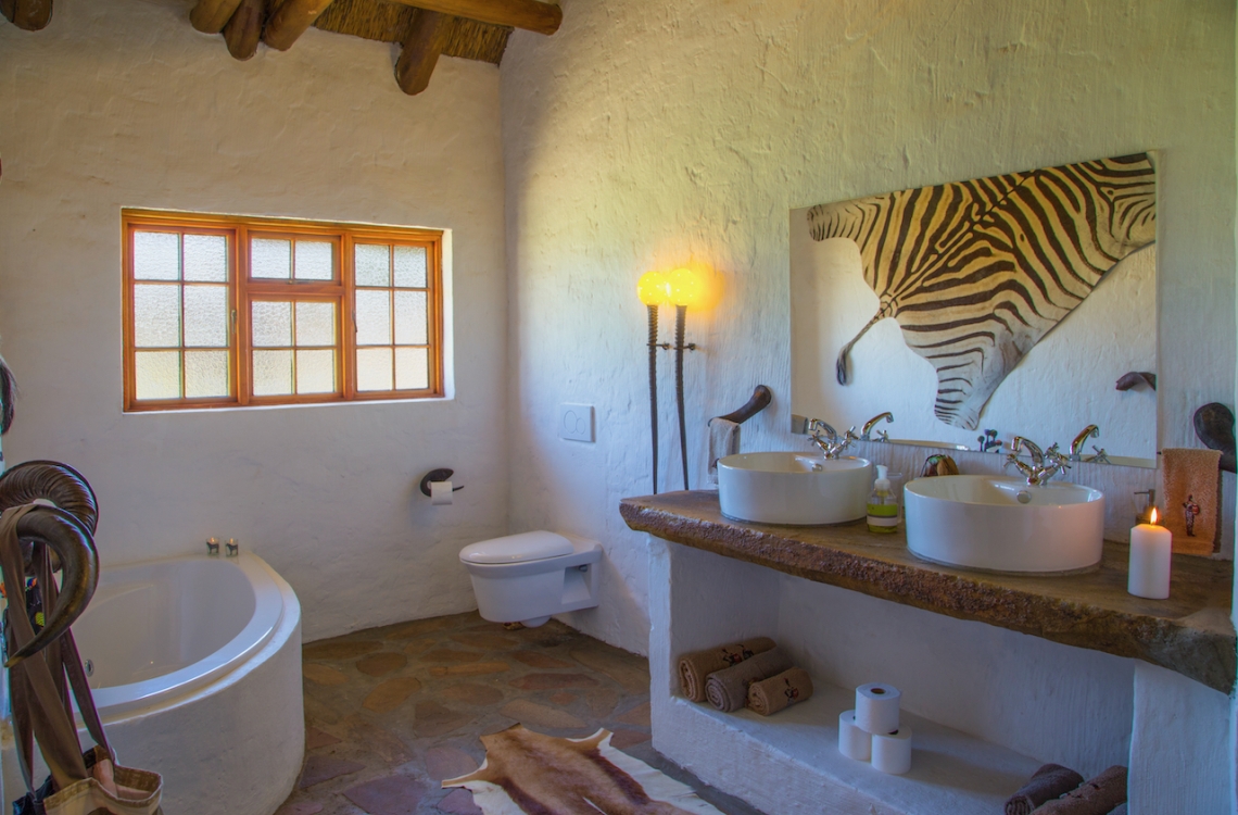 A Safari bathroom